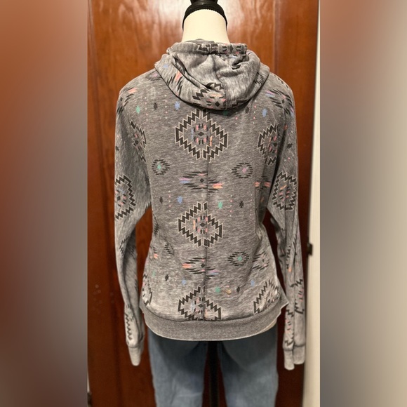 🩵4 items for $30 - Forever XXI boho hoodie Front pockets Super cute & cozy - Picture 4 of 7